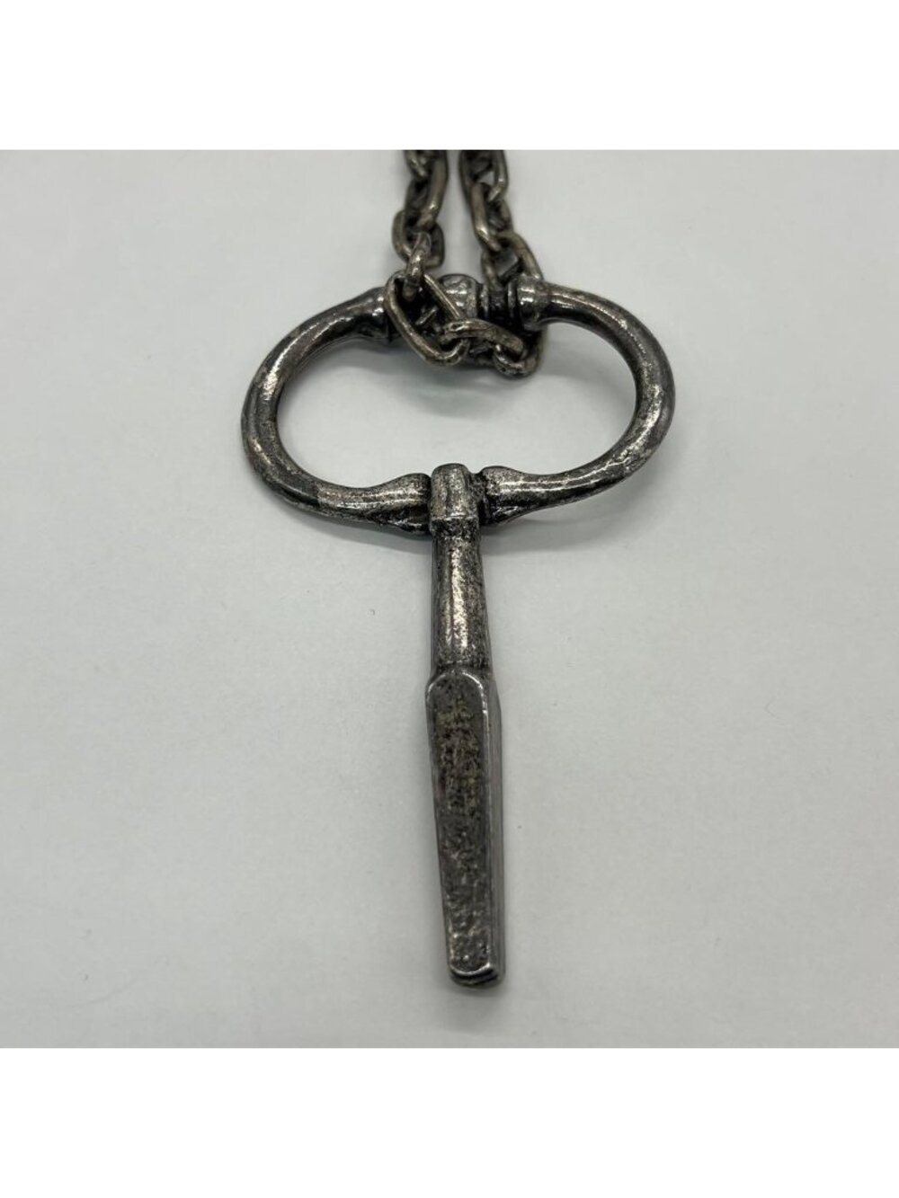 Saint Laurent Yves Key Motif Anchor Chain Necklace Metal - Picture 2 of 15